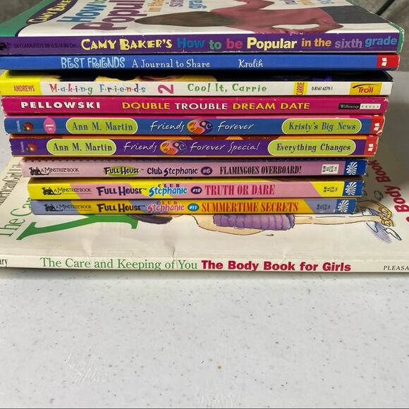 Scholastic | Other | Lot Of Preteen Early Teen Young Readers Books From ...